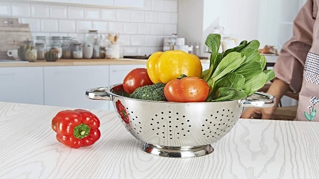 Colanders & Food Strainers